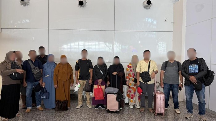 Belasan WNI Diduga Akan Berangkat Haji Nonprosedural Diamankan di Bandara Ngurah Rai