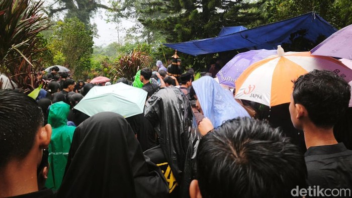 Penyelidikan Kasus Sekeluarga Tewas Saat Berkemah Berlanjut, Polisi Soroti Kondisi Ventilasi Tenda